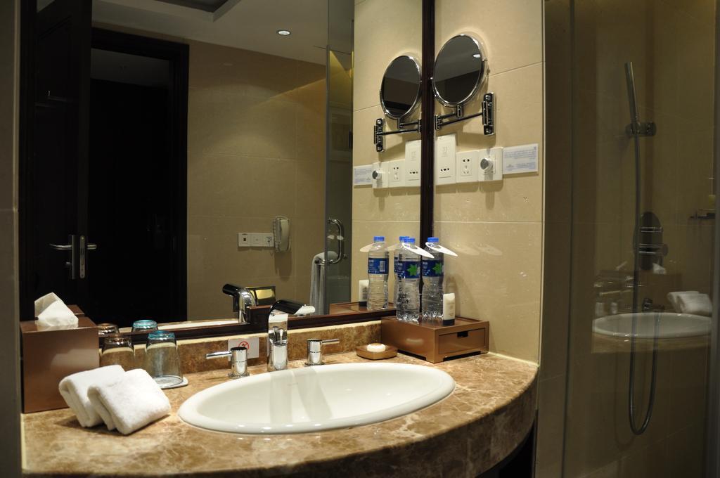 Vienna International Hotel Suzhou University Town Exterior foto